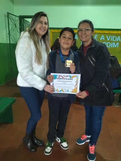 Escola Padre Gerson Galvino de Laranjeiras entrega Certificados e Medalhas aos Alunos Pelo 1º Lugar no IDEB 2024